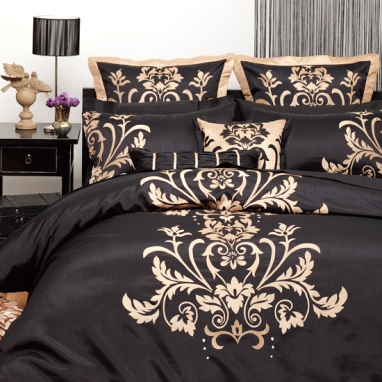 Black-bed-covers-with-gold-motifs-for-bedroom